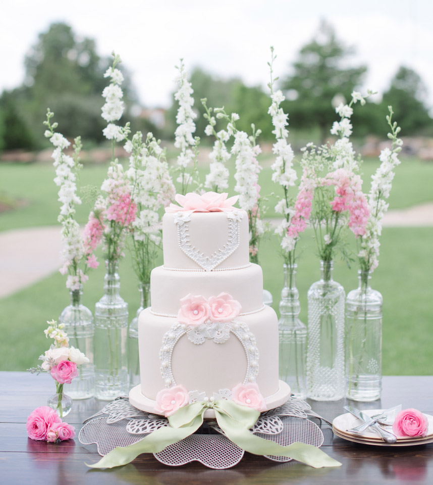 Cakes in Bloom Oklahoma Wedding Cakes