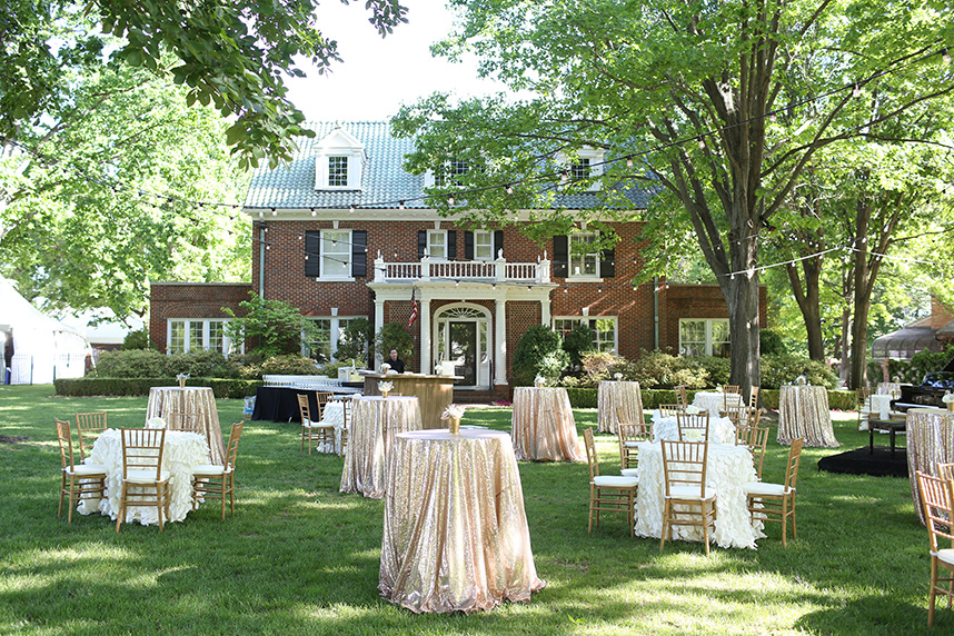 Beautiful Backyard Wedding Inspiration