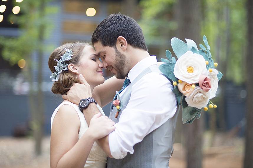 Picturesque Outdoor Oklahoma Wedding at Beaver's Bend State Park