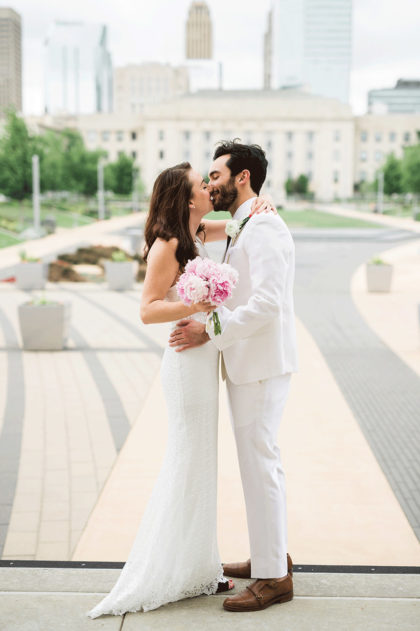 Josh Mccullock Instagram Cassidy Mccaleb And Brian Emery S Modern Oklahoma Wedding By Gibson Events Captured By Josh Mccullock