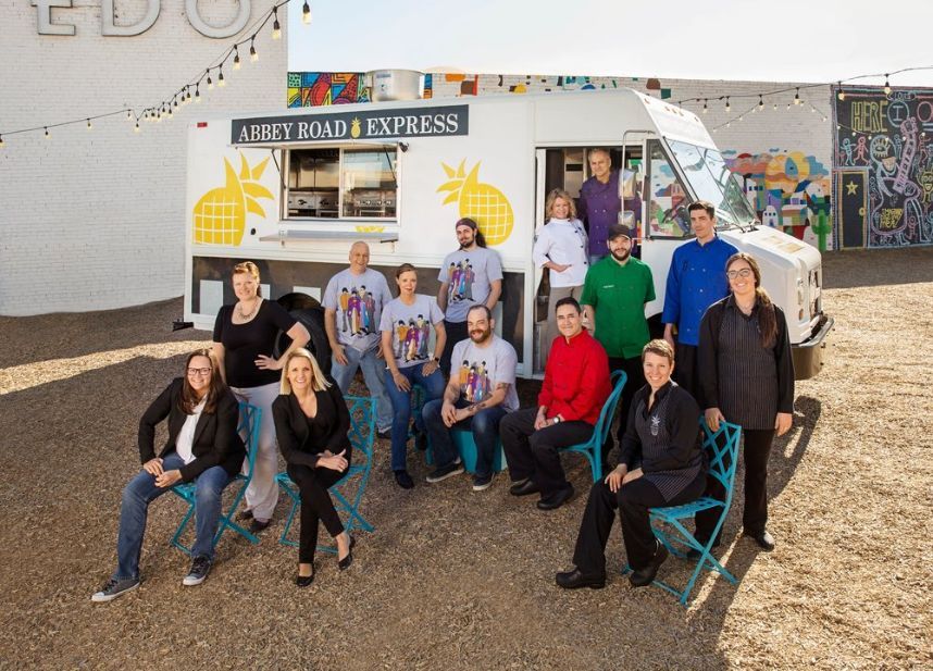 Your New Favorite Wedding Vendor May Be One on Wheels...